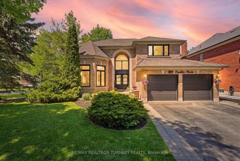 Photo 0 at 818 Exceller Circle, Wyndham, Newmarket