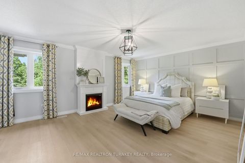 Photo 5 at 818 Exceller Circle, Wyndham, Newmarket