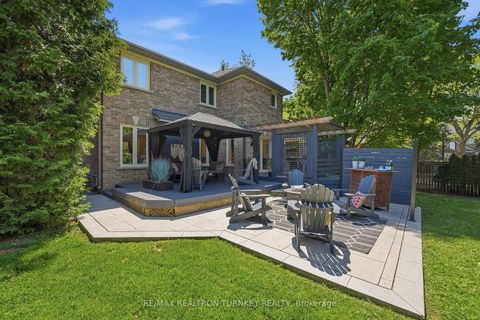 Photo 7 at 818 Exceller Circle, Wyndham, Newmarket