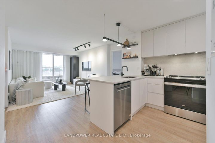 Photo 9 at 503 - 18 Kenaston Gardens, Bayview Village, Toronto