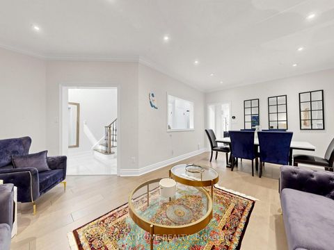 Photo 4 at 161 Austin paul Drive N, Summerhill Estates, Newmarket