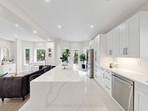 Photo 13 at 161 Austin paul Drive N, Summerhill Estates, Newmarket