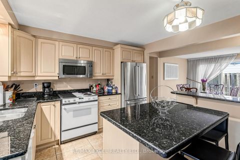 Photo 13 at 62 Ardgowan Crescent, Agincourt North, Toronto
