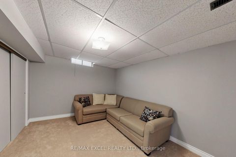 Photo 38 at 62 Ardgowan Crescent, Agincourt North, Toronto