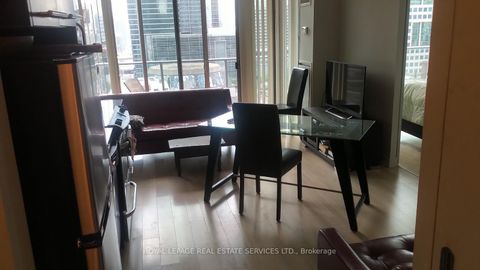 Photo 2 at 1609 - 126 Simcoe Street, Waterfront Communities C1, Toronto