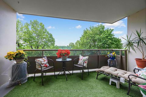 Photo 17 at 401 - 15 Vicora Linkway, Flemingdon Park, Toronto