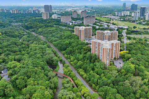 Photo 21 at 401 - 15 Vicora Linkway, Flemingdon Park, Toronto