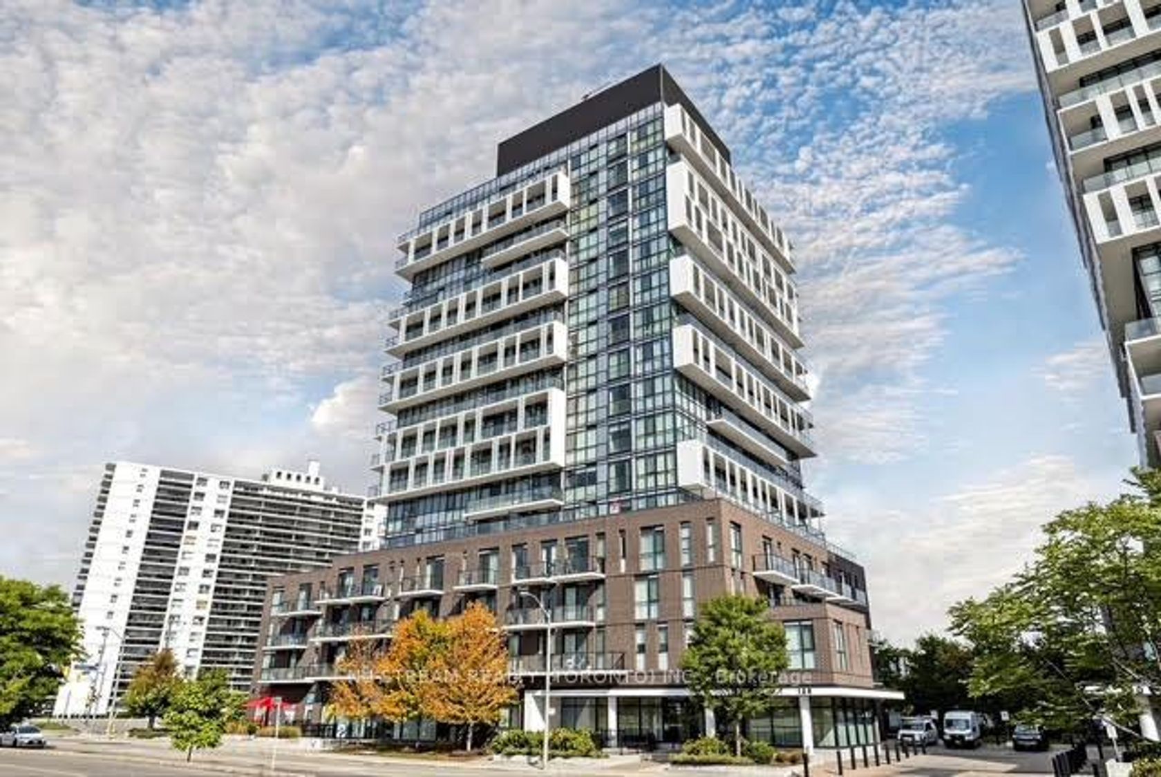 405 - 128 Fairview Mall Drive, Don Valley Village, Toronto photo 0