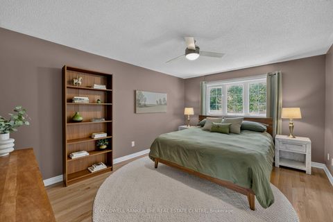 Photo 13 at 346 Doak Lane, College Manor, Newmarket