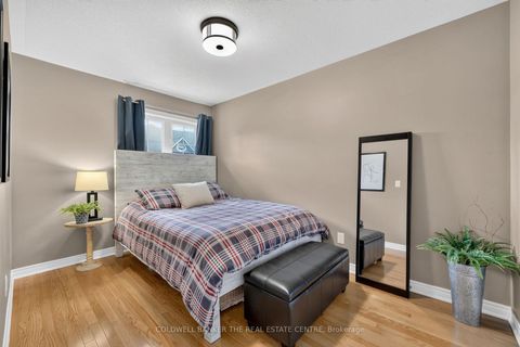 Photo 16 at 346 Doak Lane, College Manor, Newmarket