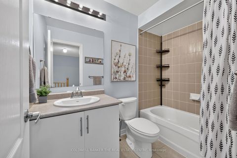 Photo 18 at 346 Doak Lane, College Manor, Newmarket