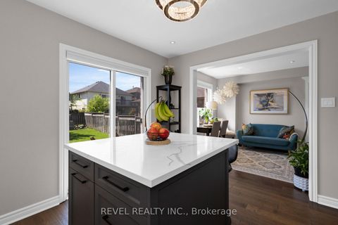 Photo 15 at 69 Stephanie Lane, Painswick South, Barrie