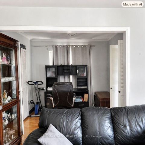Photo 6 at 65 Ridge Point Crescent, Amesbury, Toronto
