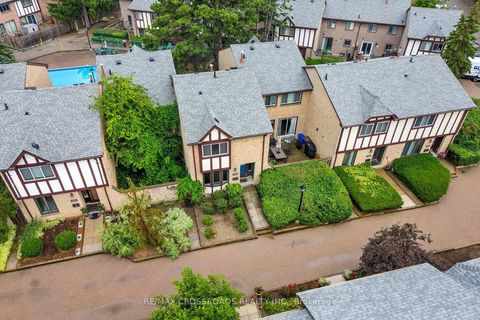 Photo 3 at 93 - 100 Burrows Hall Boulevard, Malvern, Toronto