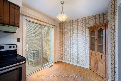 Photo 14 at 93 - 100 Burrows Hall Boulevard, Malvern, Toronto