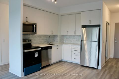 Photo 7 at 218 - 3220 Sheppard Avenue E, Sullivan, Toronto