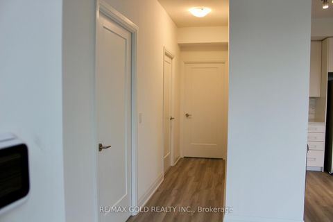 Photo 8 at 218 - 3220 Sheppard Avenue E, Sullivan, Toronto