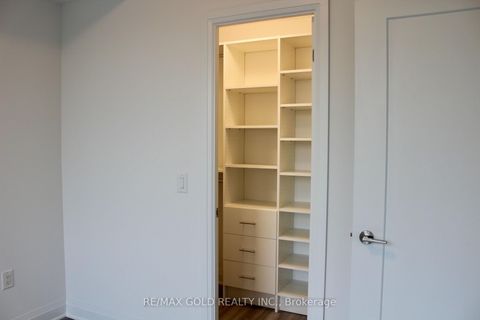 Photo 11 at 218 - 3220 Sheppard Avenue E, Sullivan, Toronto
