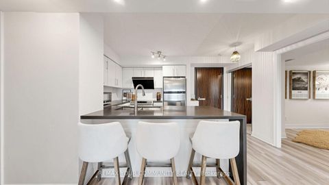 Photo 17 at 215 - 273 South Park Road, Commerce Valley, Markham