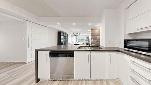 Photo 20 at 215 - 273 South Park Road, Commerce Valley, Markham