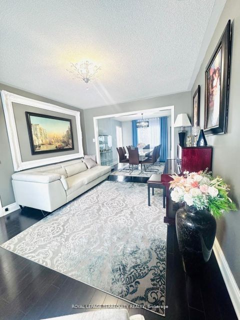 Photo 7 at 25 Jagges Drive, Edgehill Drive, Barrie