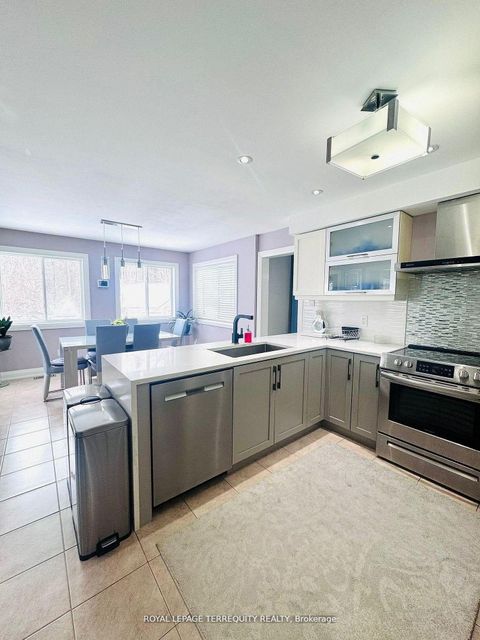 Photo 11 at 25 Jagges Drive, Edgehill Drive, Barrie