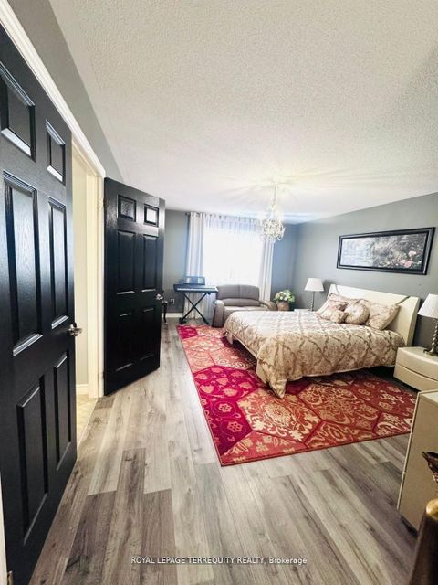 Photo 17 at 25 Jagges Drive, Edgehill Drive, Barrie