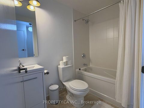 Photo 5 at 2308 - 14 York Street, Waterfront Communities C1, Toronto