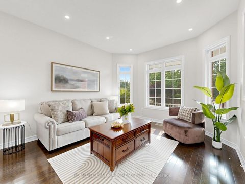 Photo 2 at 75 Pointon Street, Bayview Northeast, Aurora