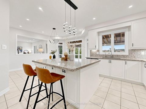 Photo 11 at 75 Pointon Street, Bayview Northeast, Aurora