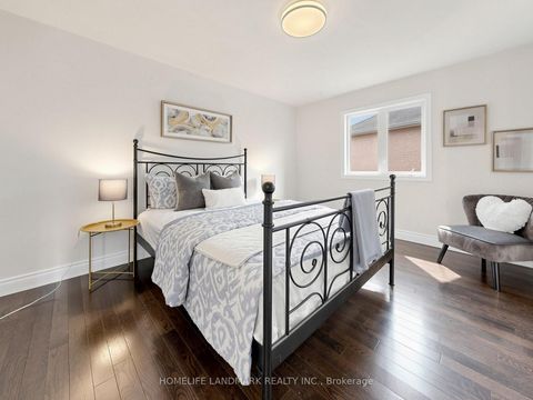 Photo 37 at 75 Pointon Street, Bayview Northeast, Aurora