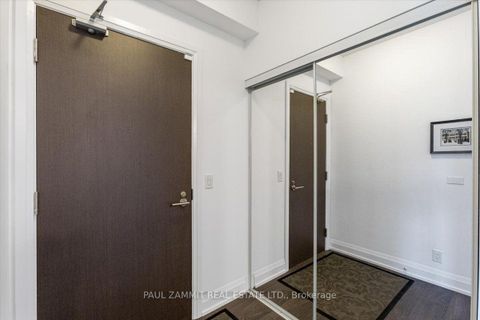Photo 2 at 203 - 7890 Bathurst Street, Beverley Glen, Vaughan