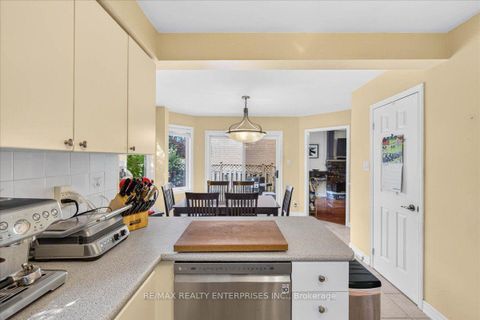 Photo 13 at 844 Hollander Road, College Manor, Newmarket