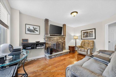 Photo 19 at 844 Hollander Road, College Manor, Newmarket