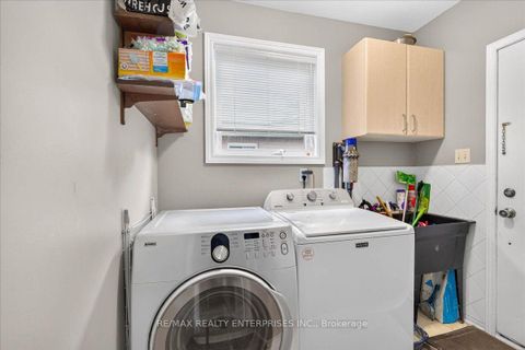 Photo 21 at 844 Hollander Road, College Manor, Newmarket