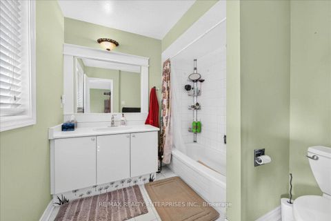 Photo 26 at 844 Hollander Road, College Manor, Newmarket