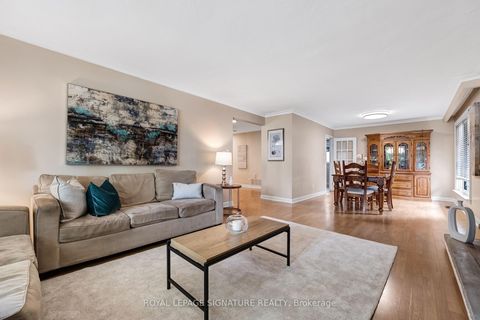 Photo 4 at 9 Bunty Lane, Bayview Village, Toronto