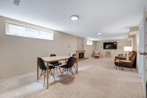 Photo 18 at 9 Bunty Lane, Bayview Village, Toronto