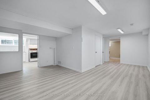 Photo 21 at 9 Bunty Lane, Bayview Village, Toronto