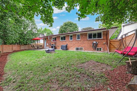 Photo 30 at 9 Bunty Lane, Bayview Village, Toronto