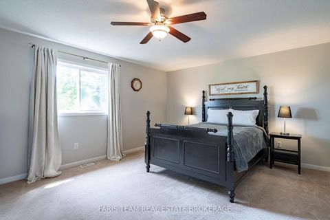 Photo 17 at 115 Winchester Terrace, Rural Barrie Southeast, Barrie