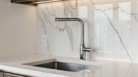 Photo 13 at 4805 - 3 Concord Cityplace Way, Waterfront Communities C1, Toronto