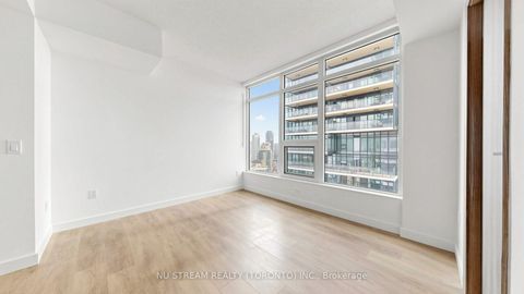 Photo 14 at 4805 - 3 Concord Cityplace Way, Waterfront Communities C1, Toronto
