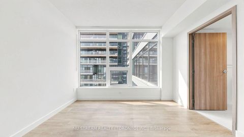 Photo 15 at 4805 - 3 Concord Cityplace Way, Waterfront Communities C1, Toronto