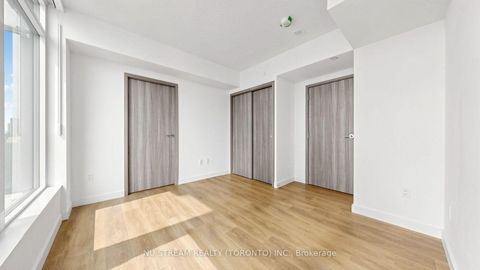 Photo 17 at 4805 - 3 Concord Cityplace Way, Waterfront Communities C1, Toronto