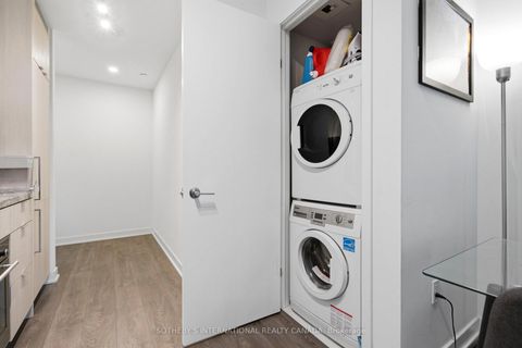 Photo 9 at 3208 - 125 Blue Jays Way, Waterfront Communities C1, Toronto