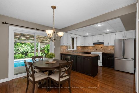 Photo 4 at 22 Richler Crescent, Letitia Heights, Barrie
