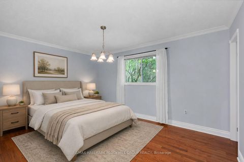Photo 7 at 22 Richler Crescent, Letitia Heights, Barrie