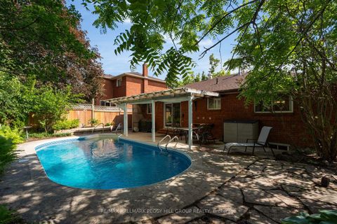 Photo 13 at 22 Richler Crescent, Letitia Heights, Barrie
