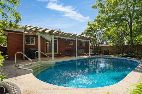 Photo 14 at 22 Richler Crescent, Letitia Heights, Barrie
